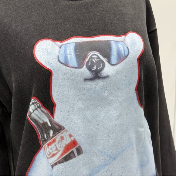 NWT The Laundry Room Women’s Coca-Cola Polar Bear Black Crewneck Sweatshirt XS - Picture 2 of 10